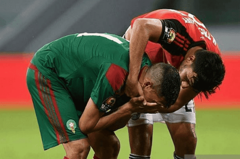 فجر يبكي بعد الهزيمة ضد مصر