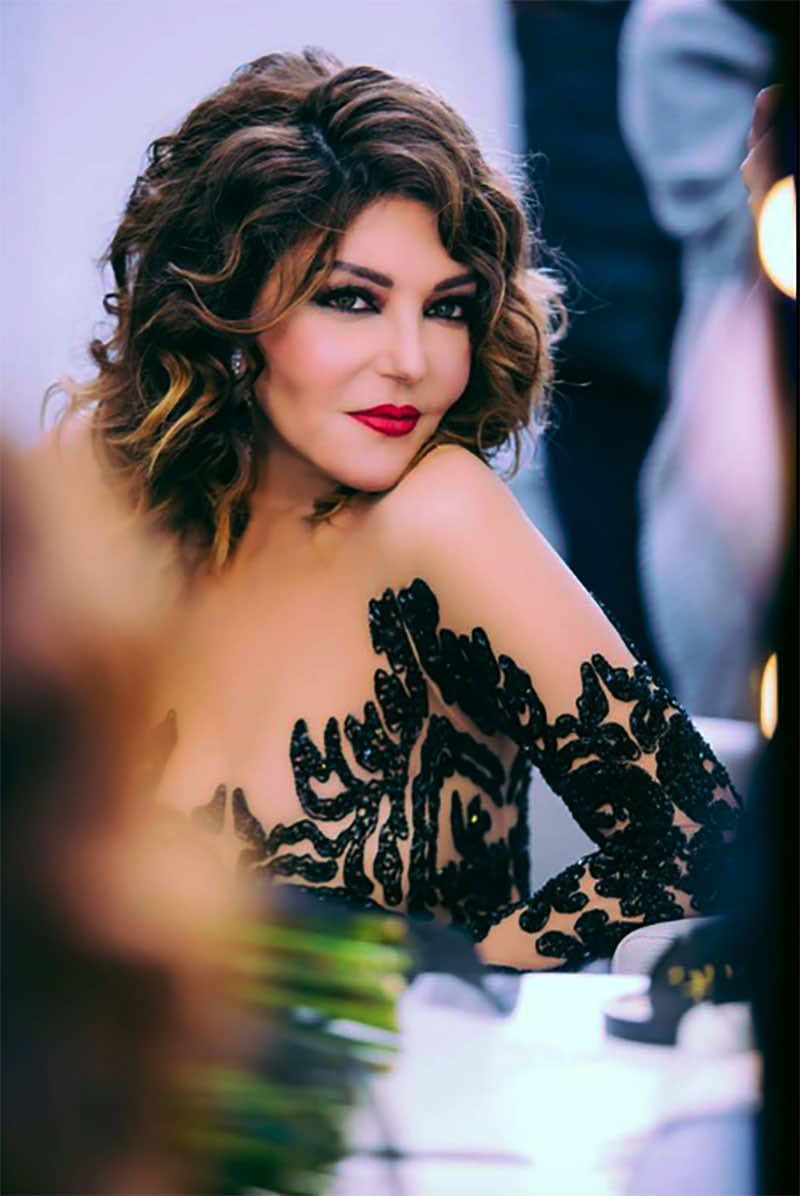سميرة بنسعيد في الكويت