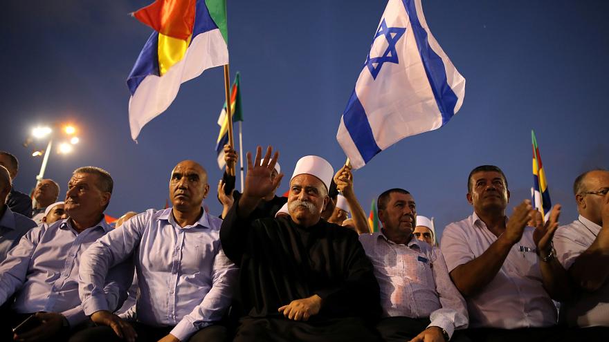 الالاف يتظاهرون في تل ابيب ضد "قانون الدولة القومية"