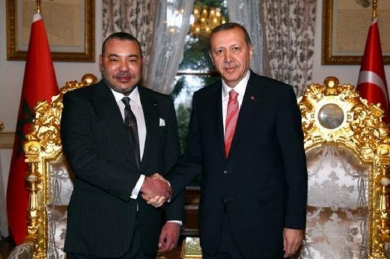 صورة تجمع بين الملك محمد السادس و الرئيس التركي رجب طيب أردوغان