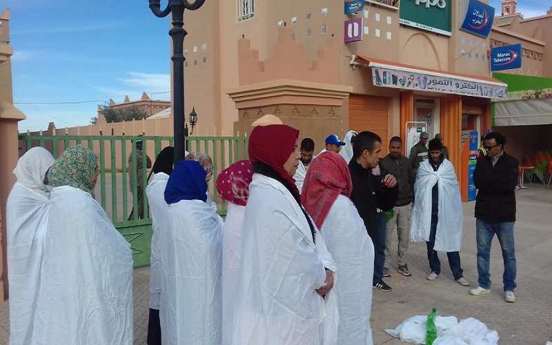 احتجاج معطلو زاكورة بالاكفان