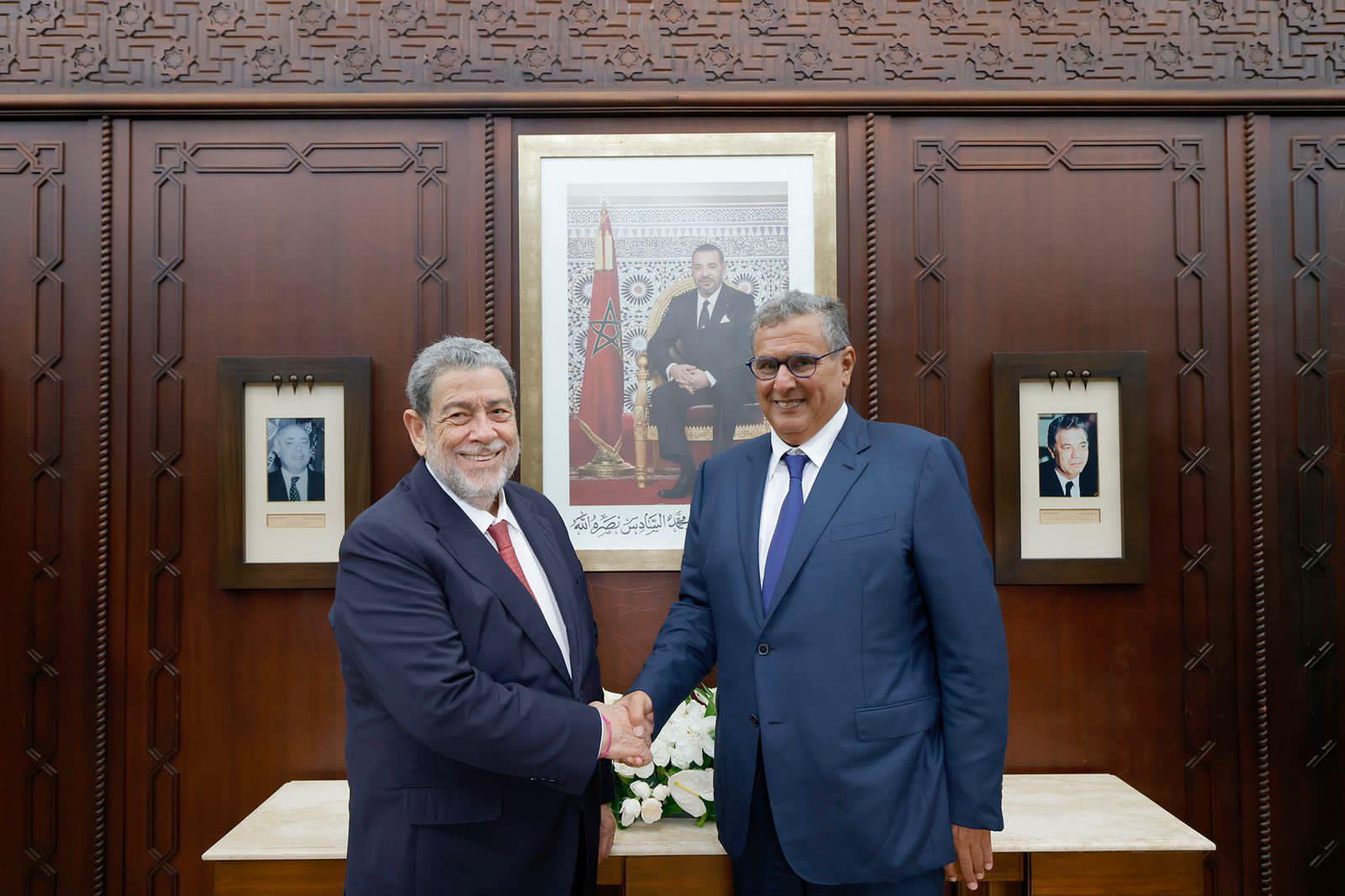 أخنوش يتباحث مع الوزير الأول لسان فانسون وغرونادين