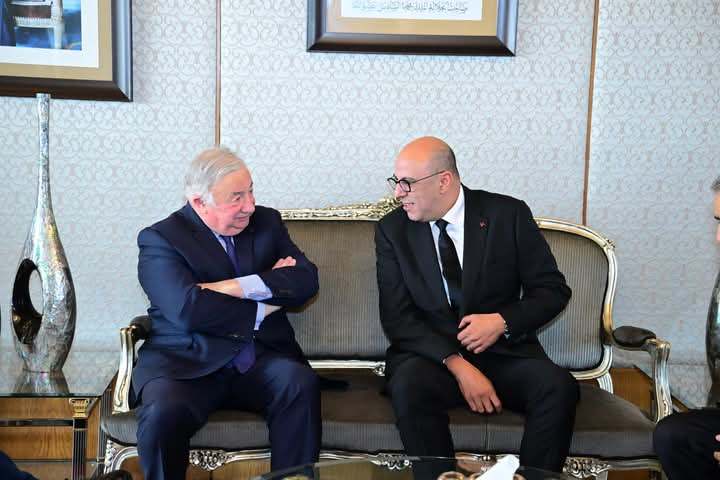 رئيس مجلس المستشارين محمد ولد الرشيد رفقة رئيس مجلس الشيوخ الفرنسي جيرارد لارشيه
