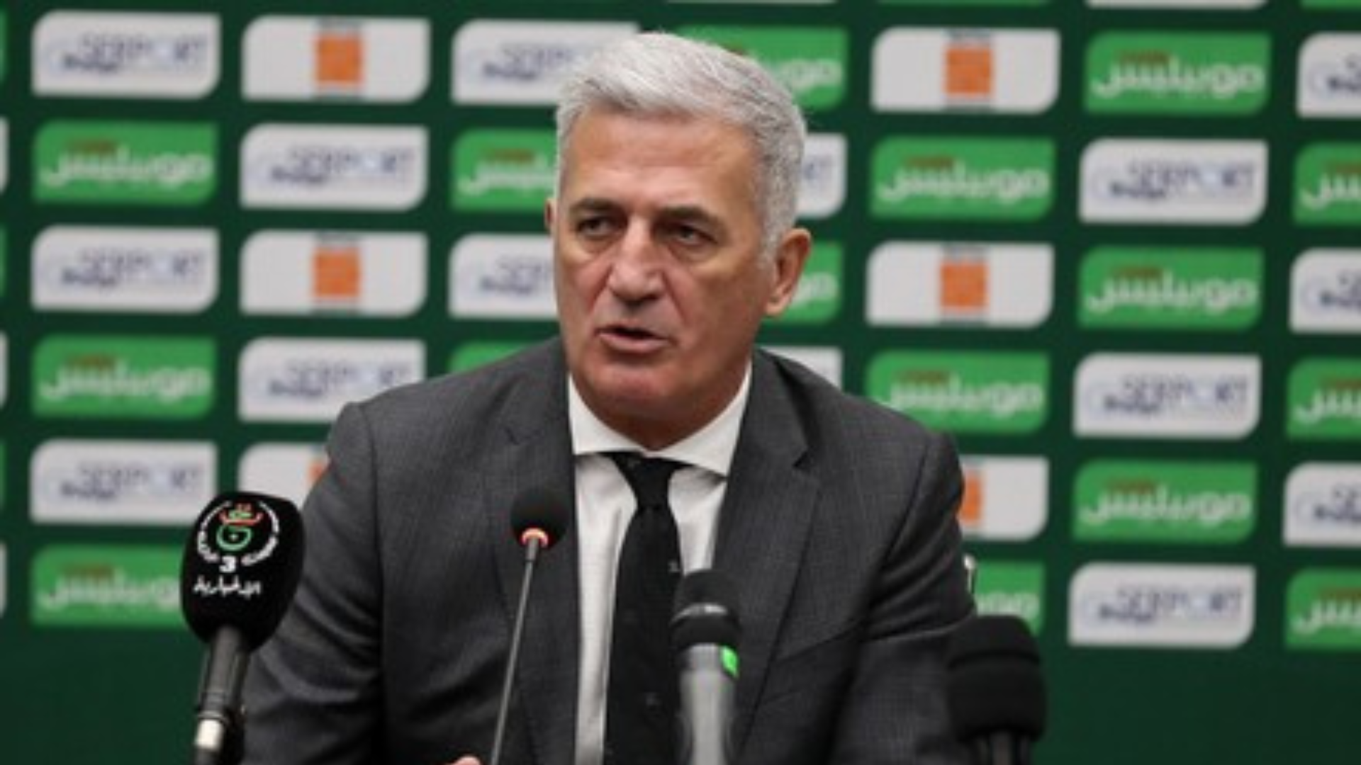 مدرب المنتخب الجزائري-الكان